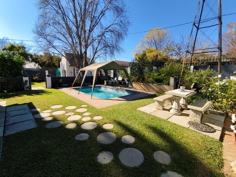 10 Bedroom Property for Sale in Parys Free State